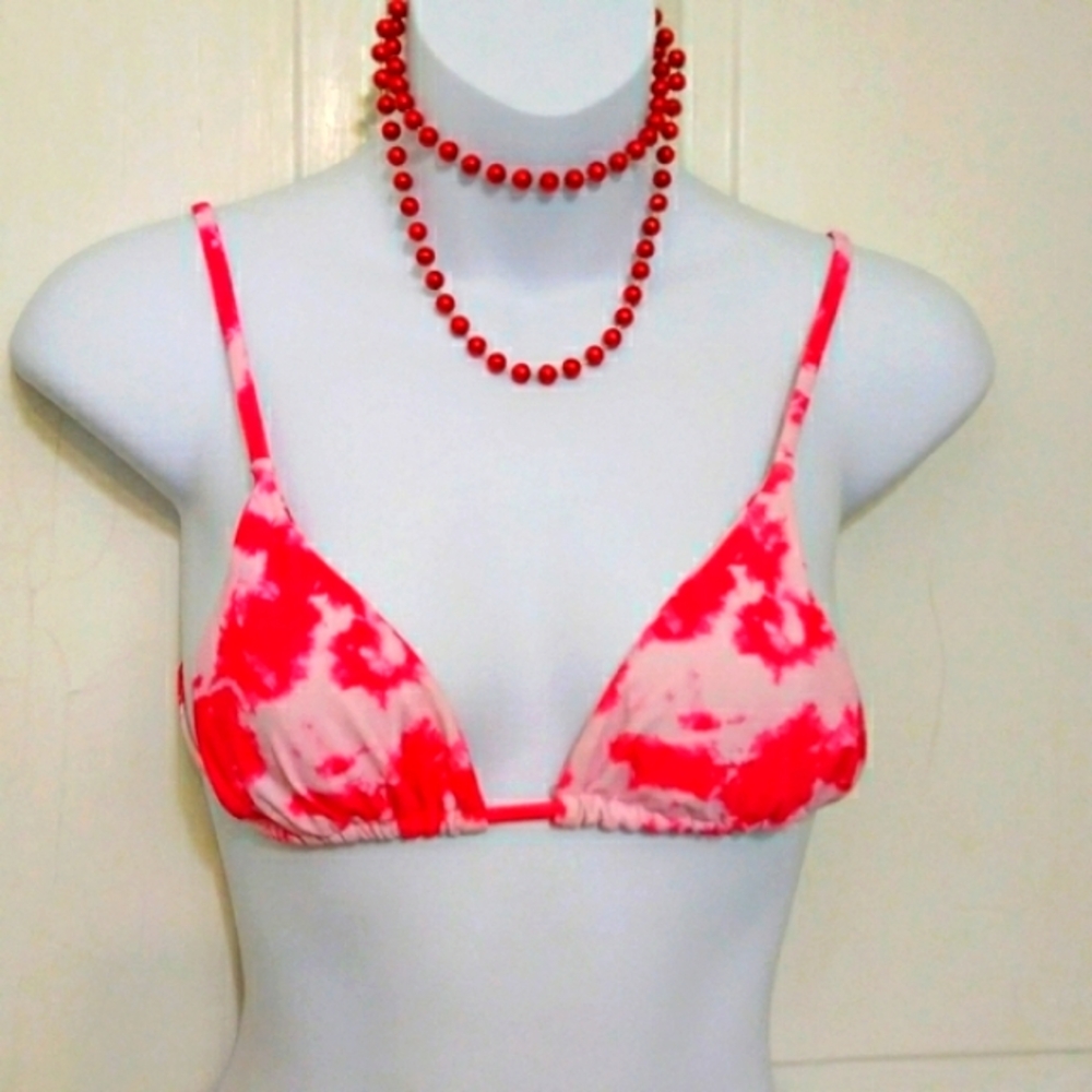 🌺BUNDLE ONLY🌺 SHEIN Pink Tie-Dye Bikini Top